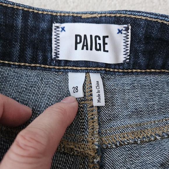 Paige 28 denim shorts - Picture 3 of 8